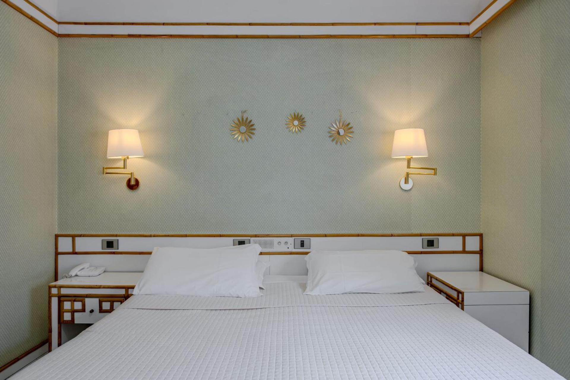 Hotel President - Vintage Hotel In Centro Риччоне Екстер'єр фото